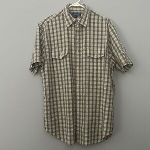 Croft & Barrow Green & White Plaid Short Sleeve Button Down Shirt in Size Large